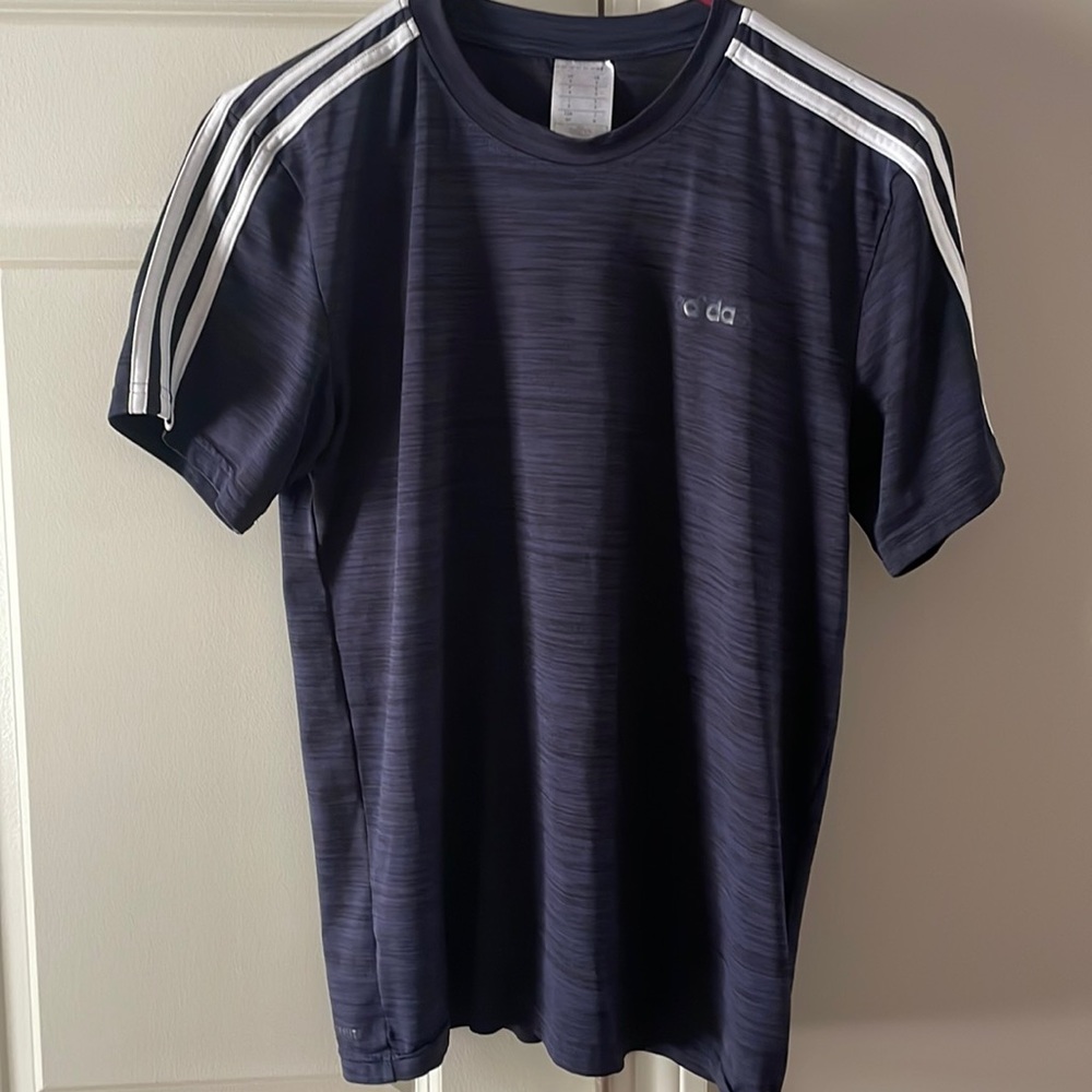 Men’s Adidas T-shirt. Size small. Color navy blue.